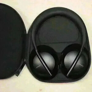 BOSE Noise Canceling 700 Headphones Over-Ear Wireless Bluetooth Built-In Mic